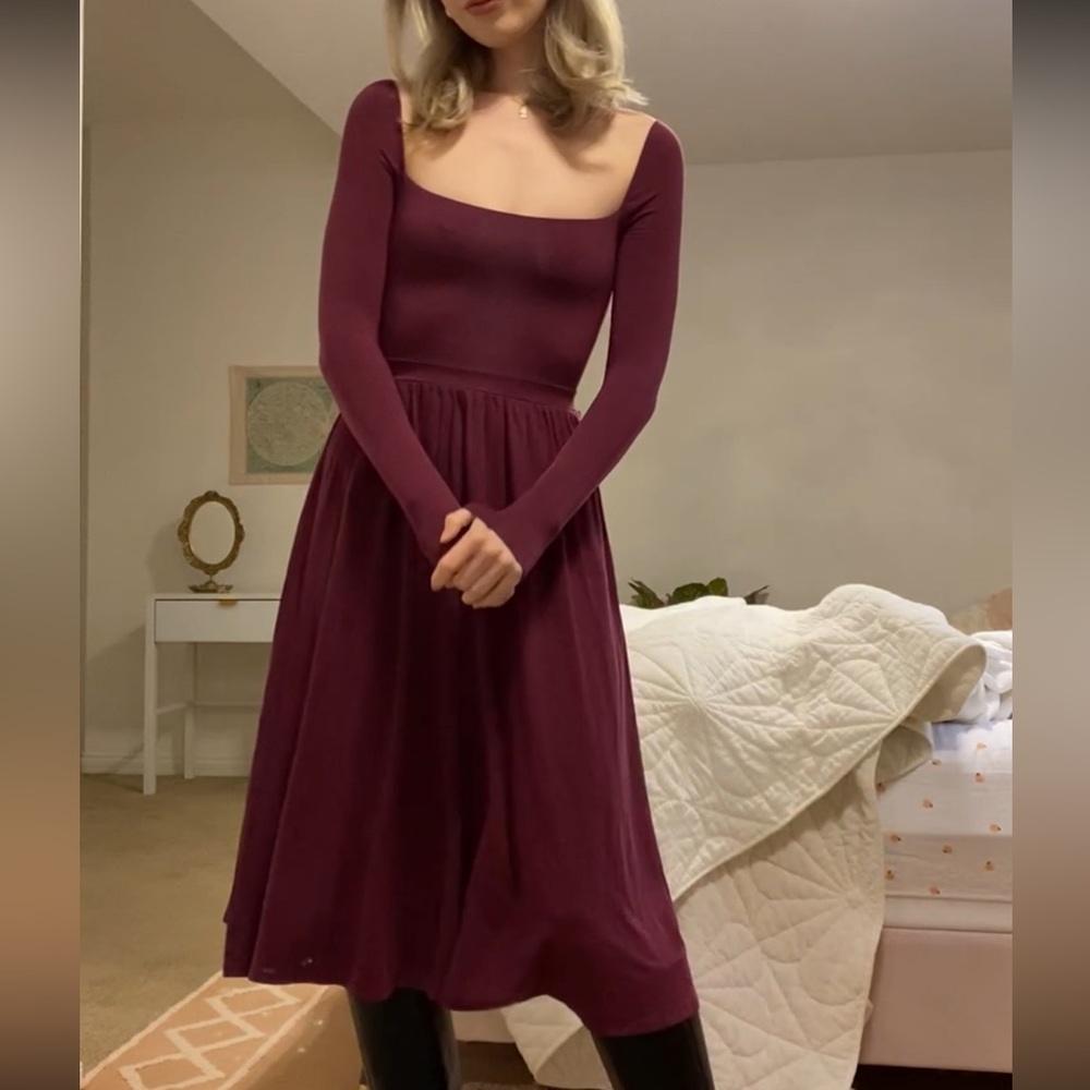 ***** SOLD ***** Wilfred Market longsleeve dress